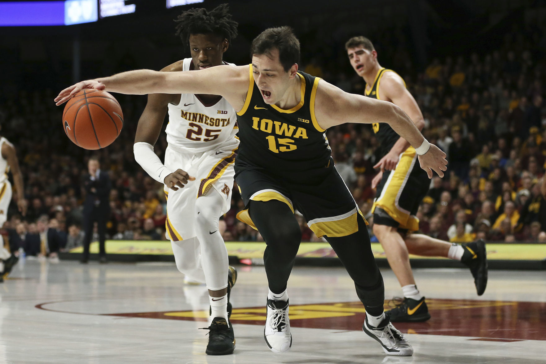Iowa Minnesota Basketball